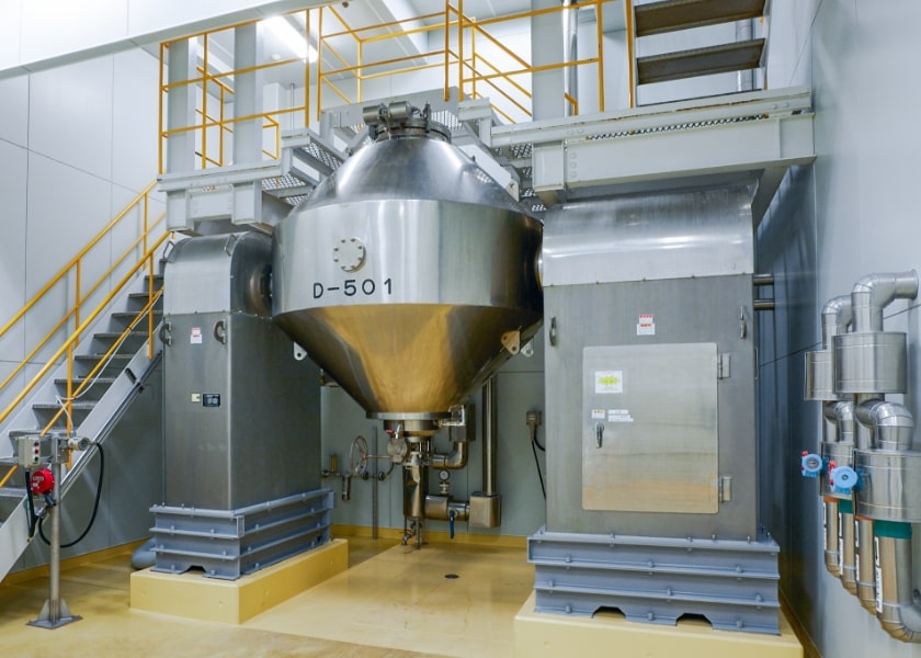 Conical Dryer (inside cleanroom)